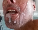 Bonne éjac dans ma bouche