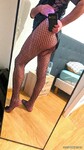 Интимное удовольствие в чулках-сеточках